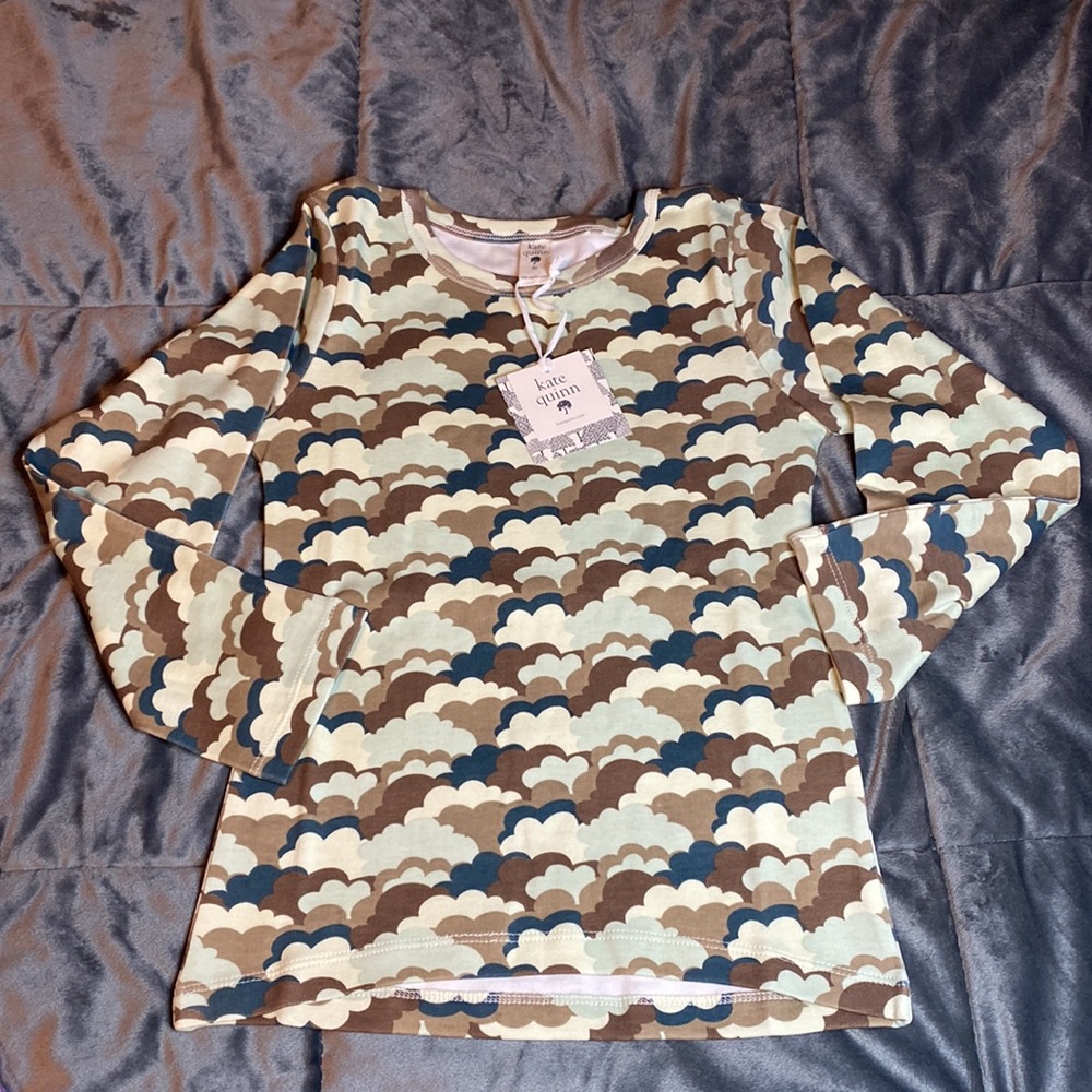 NEW Kate Quinn long sleeve boxy tee